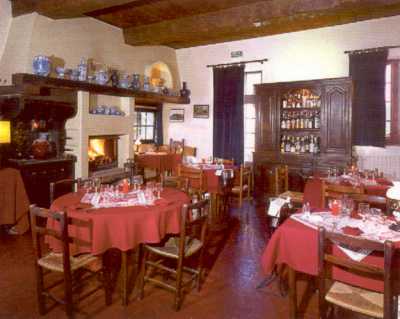 Vieux Fox - Dining room