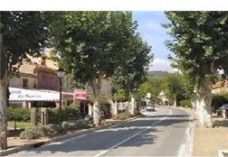 La Mole Village