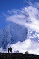Trekkers & Masherbrum