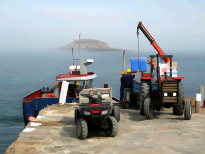 Unloading the Seahorse