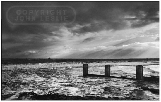 Blustery high tide on the Humber