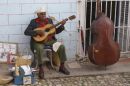 'Buy my CD'. Live in Vinares!