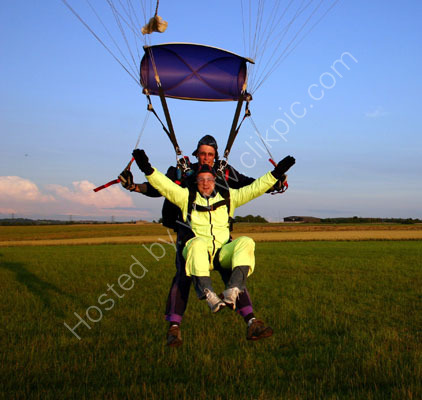 Tandem landing